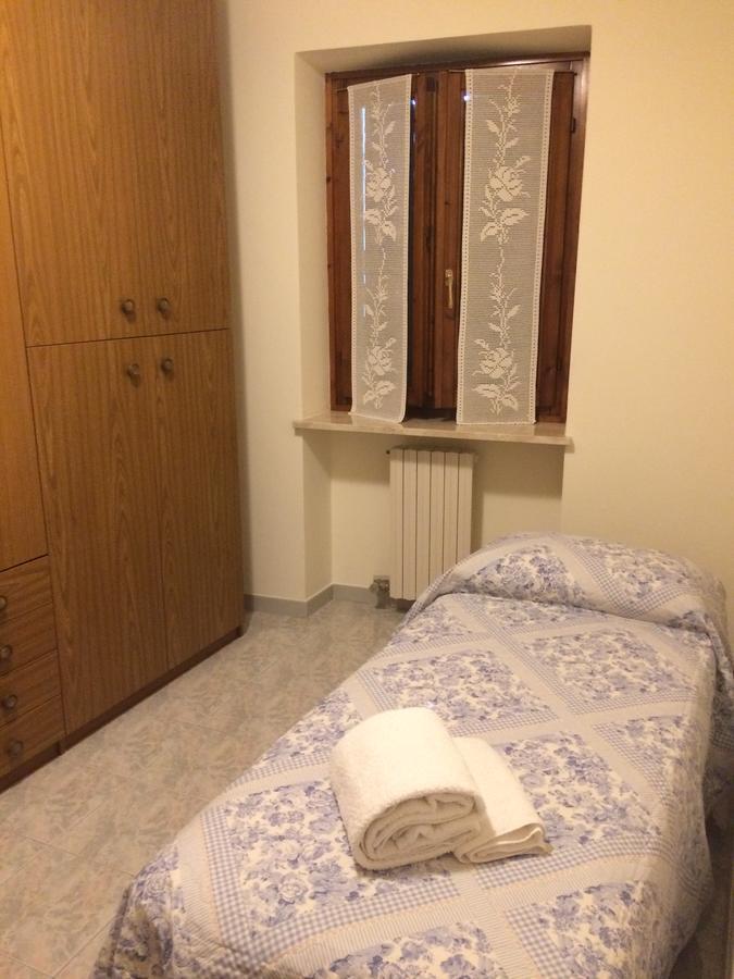 Apartament Locazione Turistica Isabella Castelnuovo del Garda Zewnętrze zdjęcie